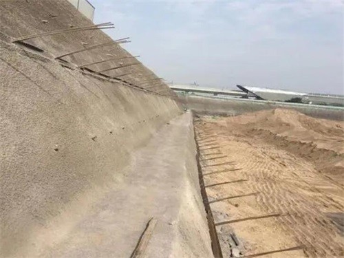 木兰河道边坡加固